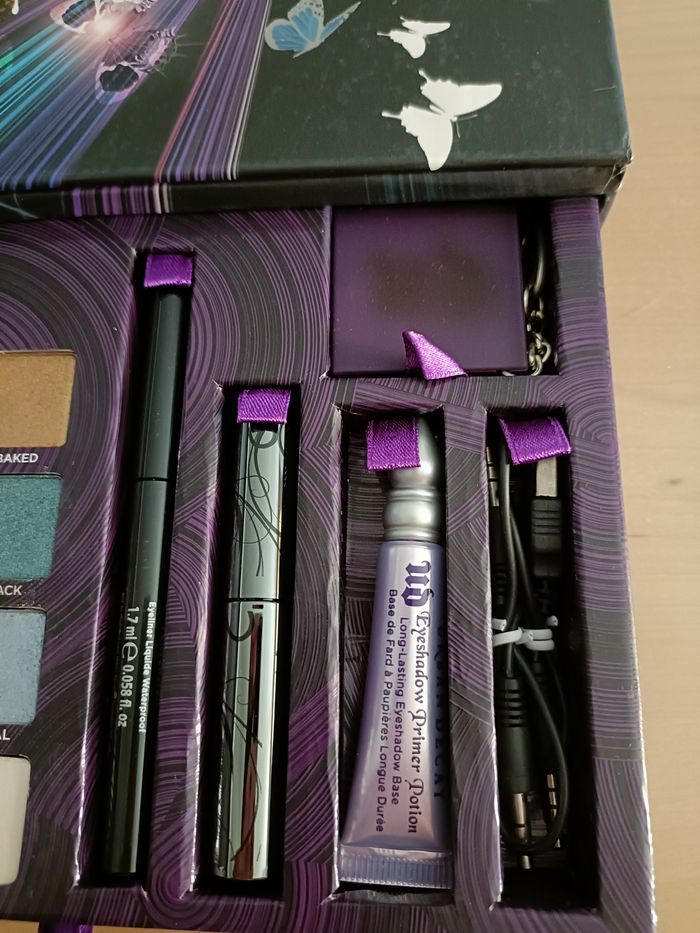 PALETTE URBAN DECAY BOOK OF SHADOW IV - photo numéro 6