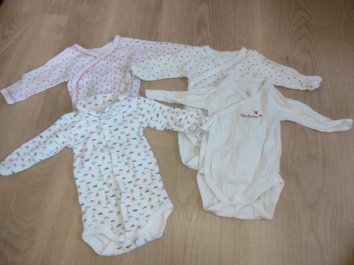 Lot 4 bodies petit bateau