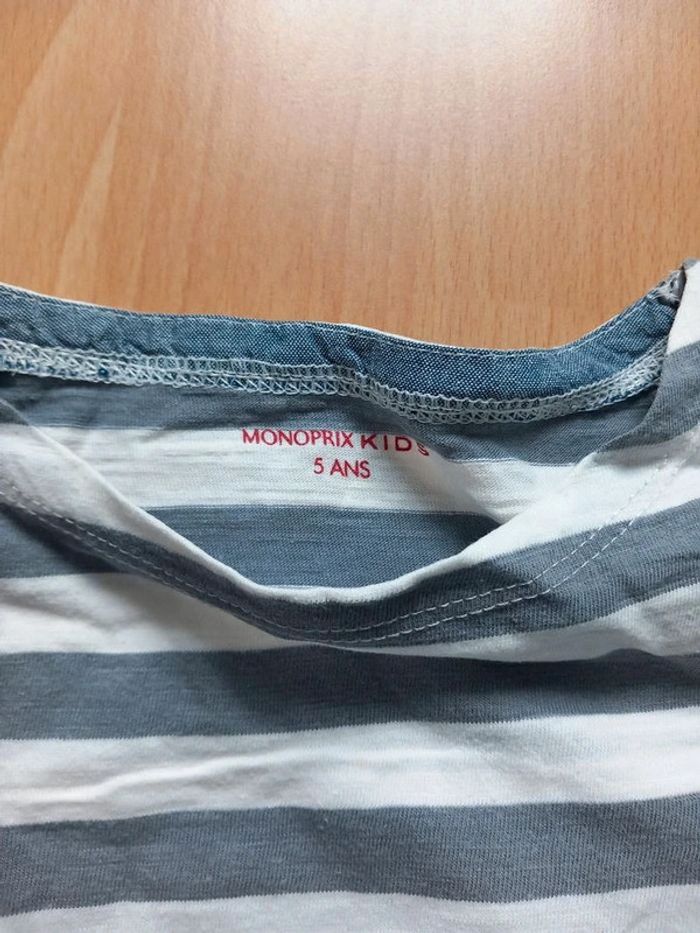 Lot de 4 tee-shirts manches 5 ans multimarques TBE - photo numéro 7