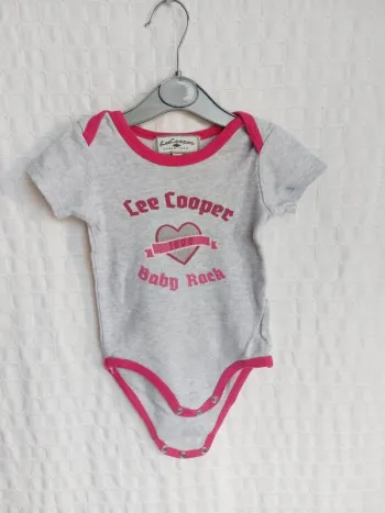 Bodie manches courtes Lee Cooper 24 mois