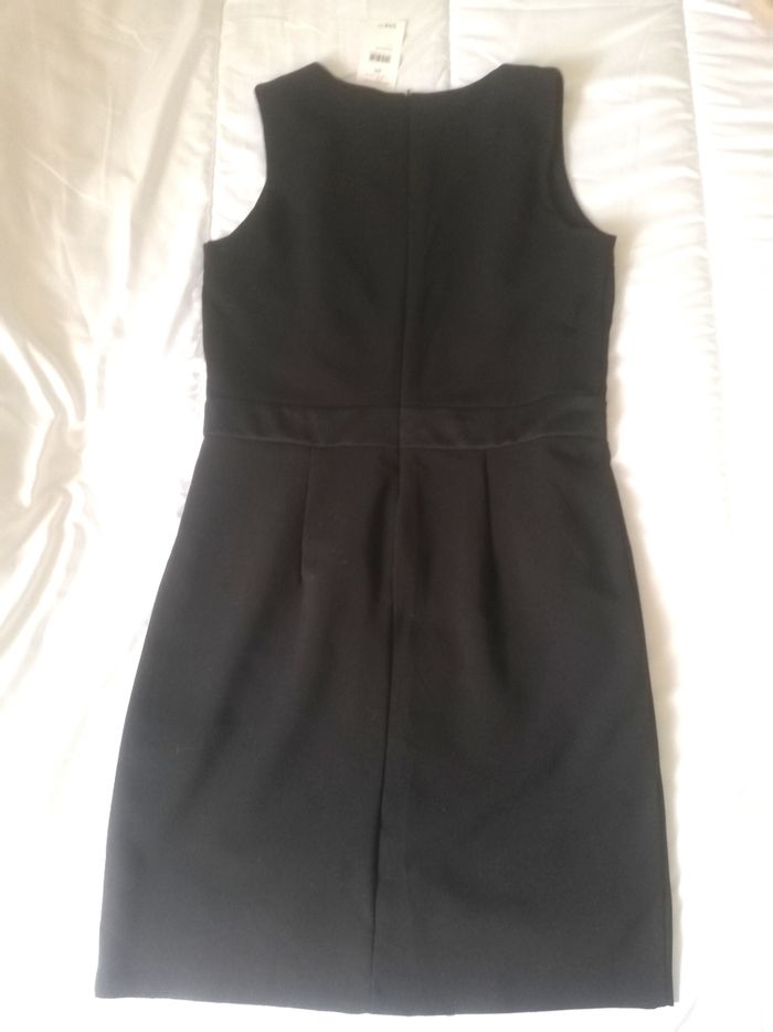 Robe droite noire - photo numéro 5