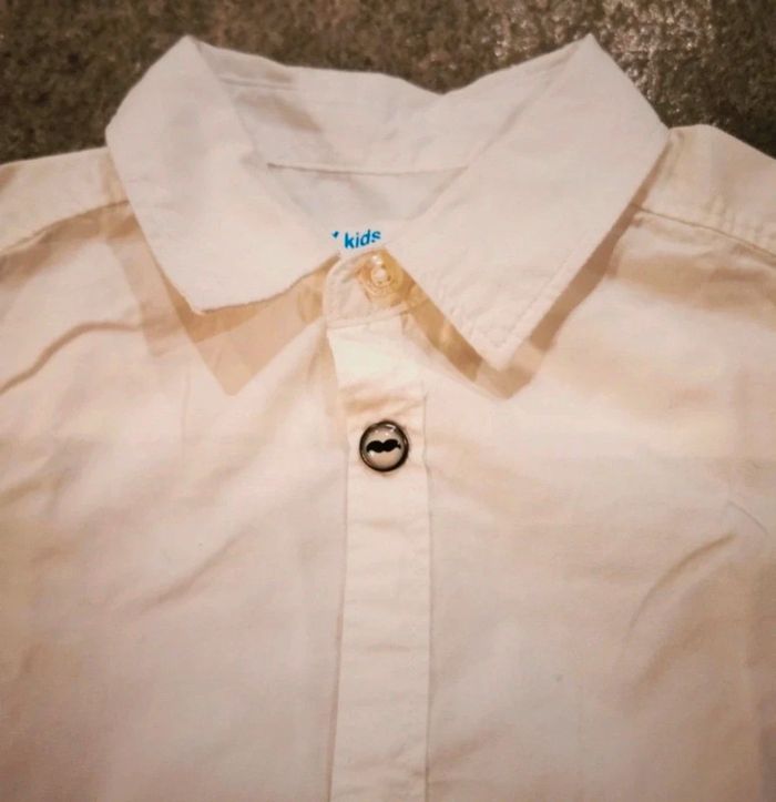 Chemise à manches longues blanche garçon 4 ans comme NEUVE - photo numéro 2