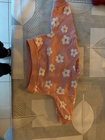 Pull fleuri