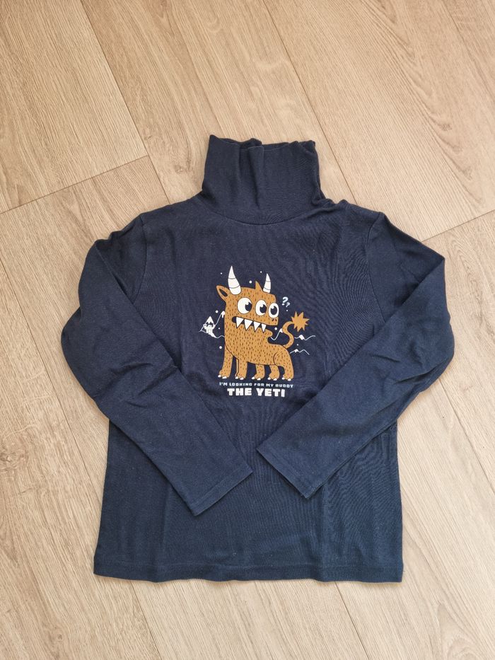 Lot de 5 tee shirts à manches longues  + 3 sous pulls col roulés - photo numéro 3