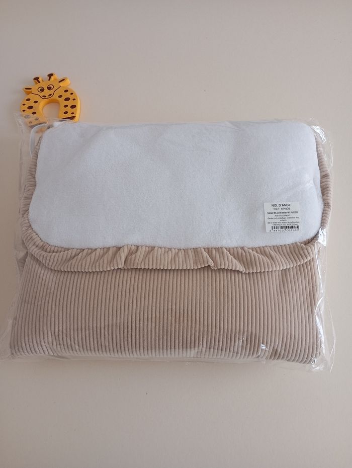 Nid d'ange bébé velours et polaire beige - photo numéro 3