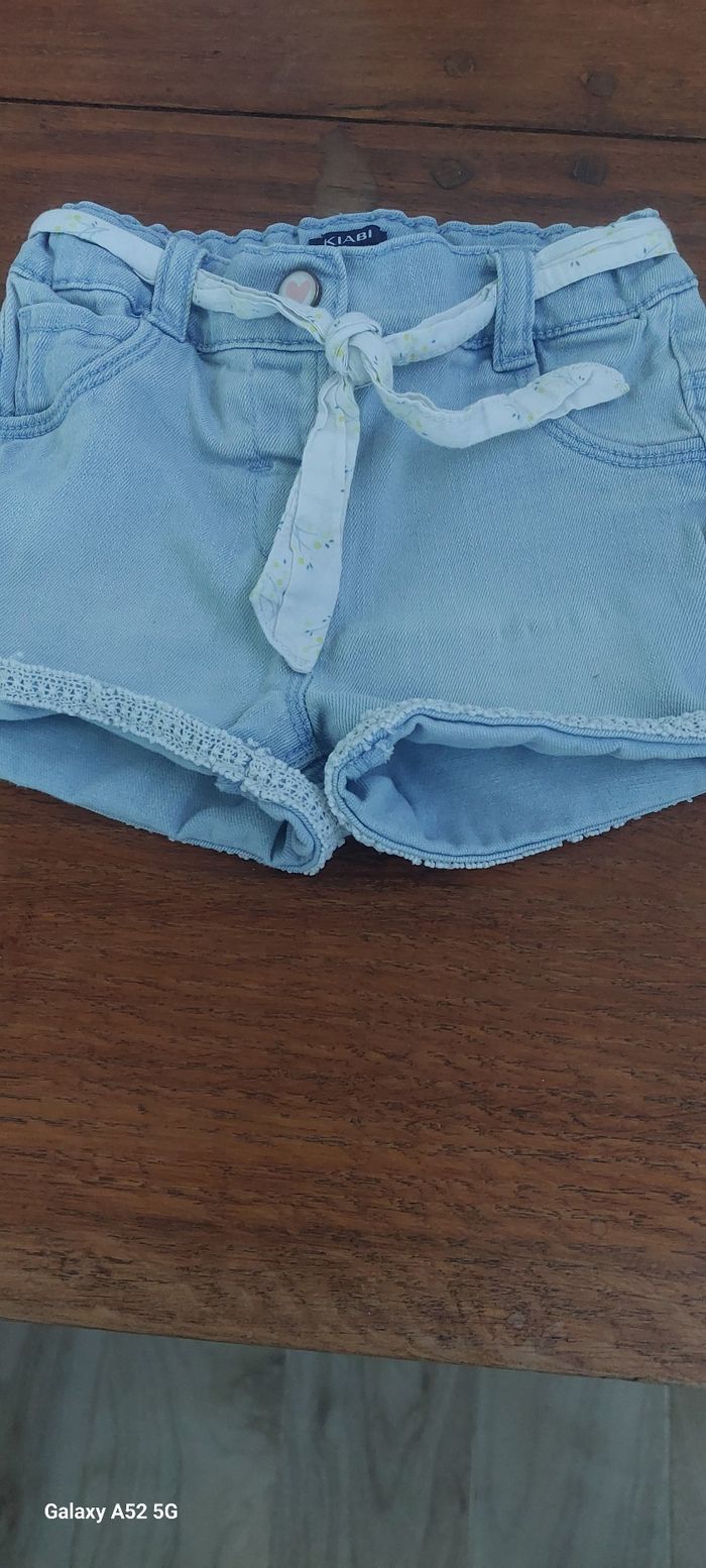 Short en Jeans bb 24mois