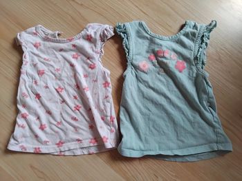 Lot 2 tshirts