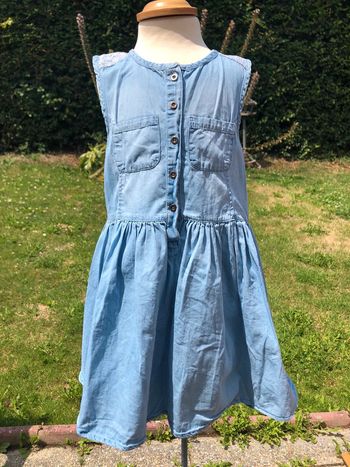 Robe u essentiel 8 ans