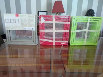 Cubes muraux gigognes neufs (3 lots de 3) "Castorama"