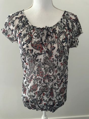 Blouse bariolée à fleurs noire blanche et rouge Kiabi T36 S