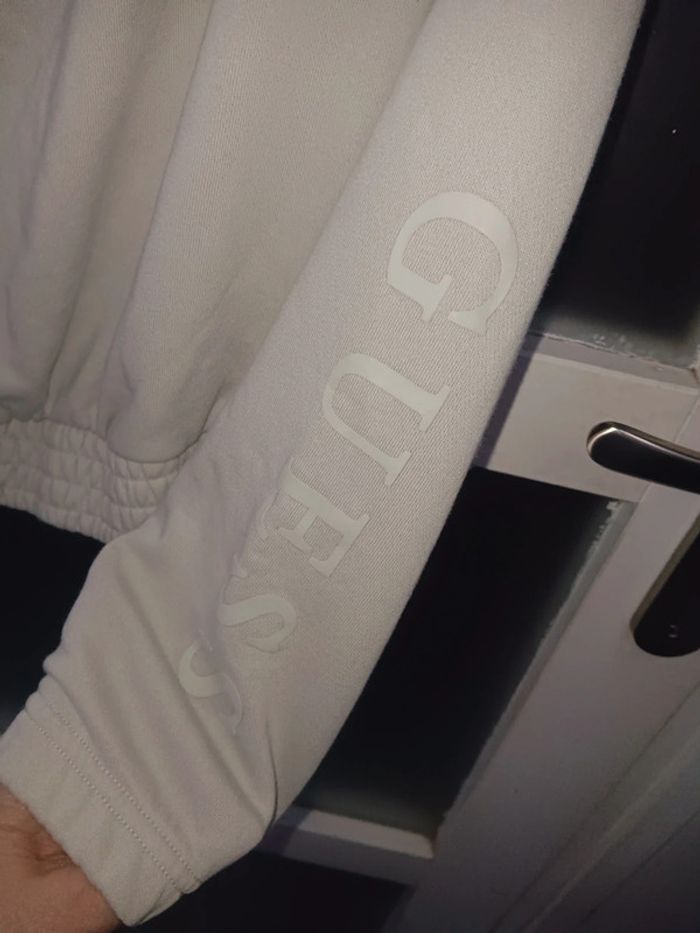 Haut marque guess taille m - photo numéro 3