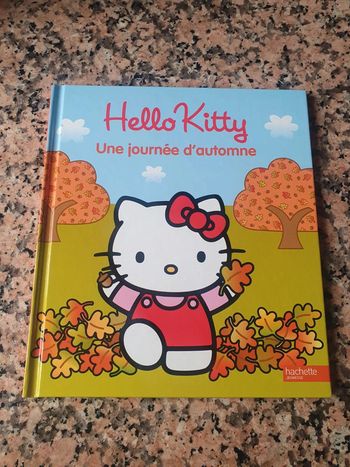 Hello kitty une journée  d'automne