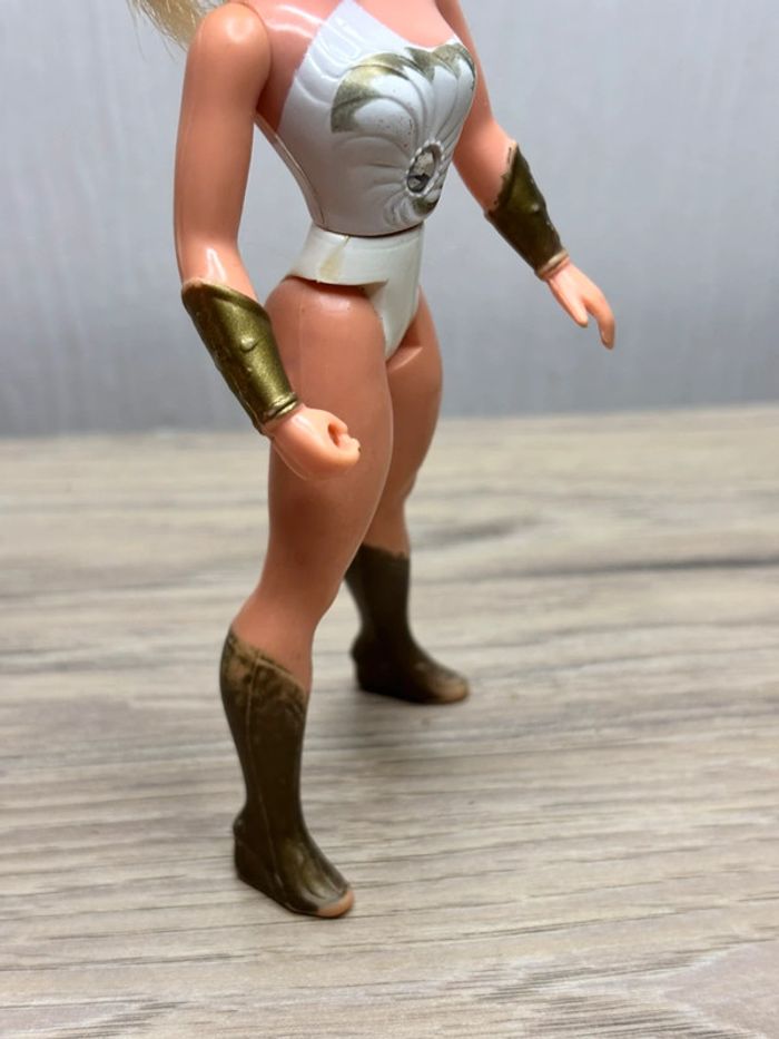 Figurine action figure Mattel 1984 she ra princesse of power motu - photo numéro 3