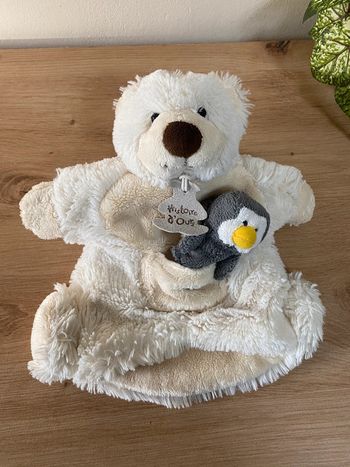Doudou marionnette ours écru poche pingouin gris histoire d ours
