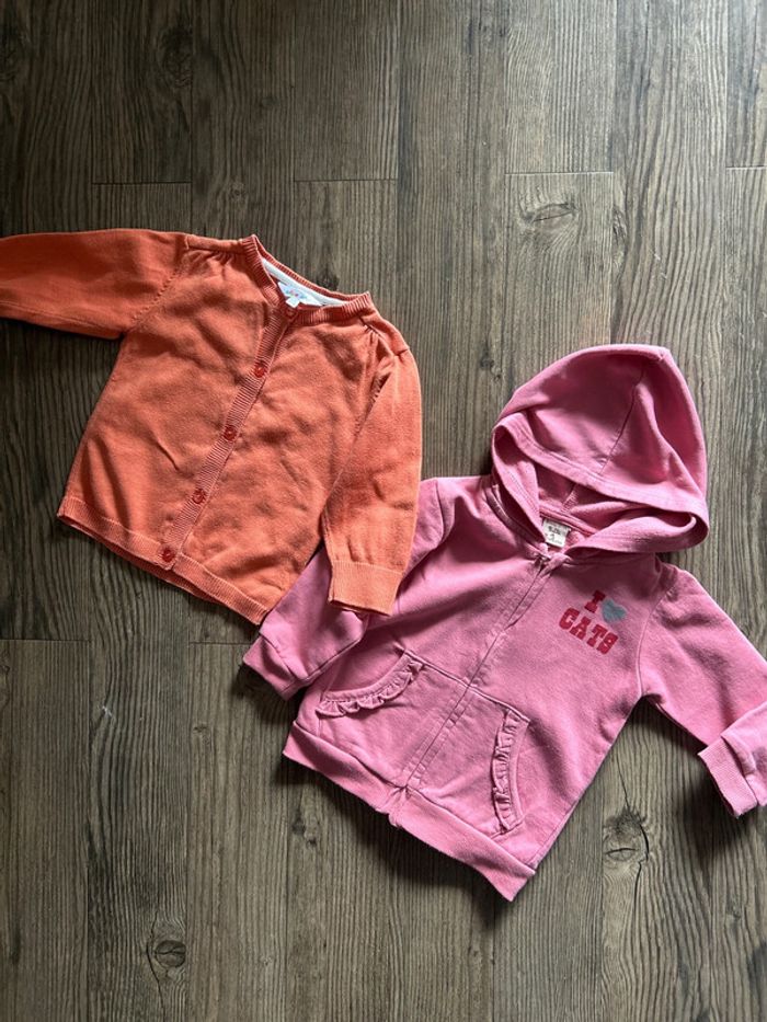 Lot gilet taille 18 mois