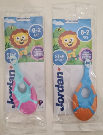 2 Brosses à dents bébés Jordan 0 à 2 ans