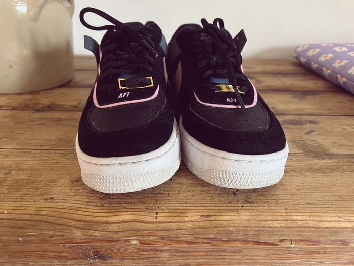 Baskets Nike air force 1 noires et multicolore 37,5 - photo numéro 7
