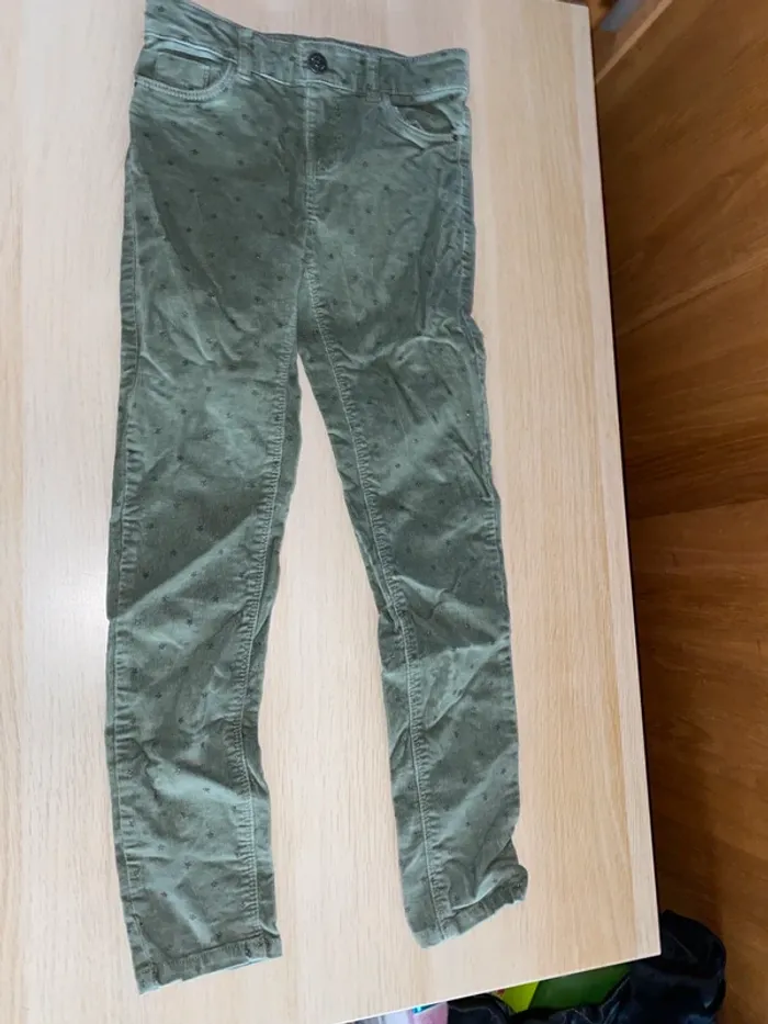 Pantalon jean velours kaki Kiabi 9 ans fille paillettes pailleté