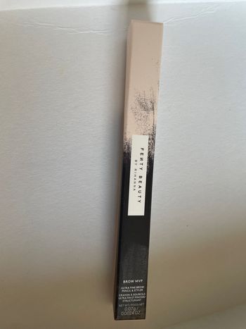 Crayons à sourcil Fenty Beauty 