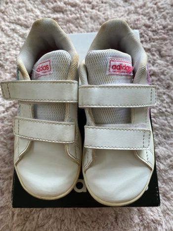 Basket Adidas personnalisée Bouriquet au prénom de Célia taille 25