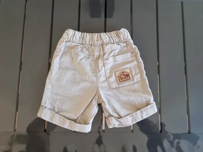 Short 2ans beige - photo numéro 3