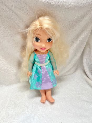 Poupée Disney Elsa reine des neiges