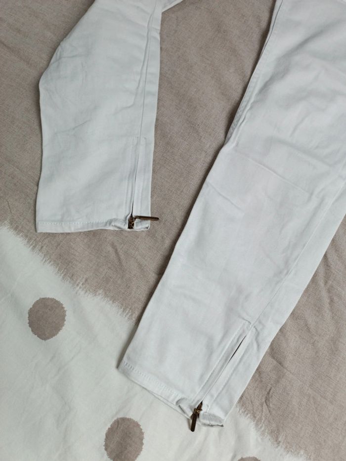 Pantalon blanc 7/8 ème - photo numéro 2