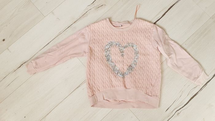 Vêtement fille pull rose motif coeur 6 ans