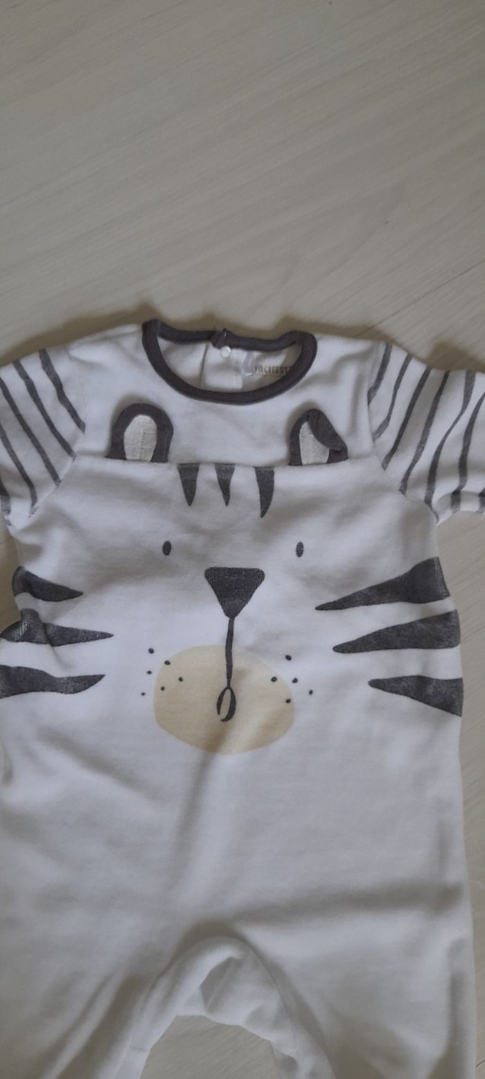 Grenouillère T 9 mois - photo numéro 2