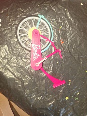 Vélo barbie pour pièce