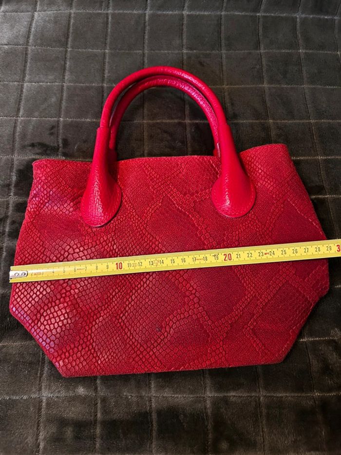 Sac à main rouge motif crocodile - photo numéro 4