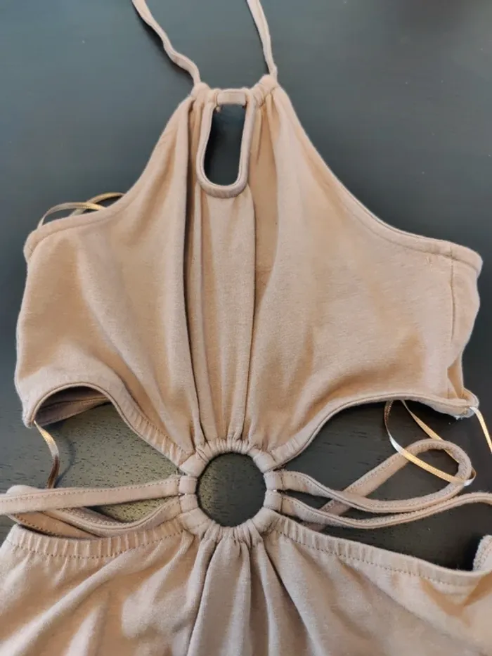 Robe Jennifer taille S - photo numéro 2