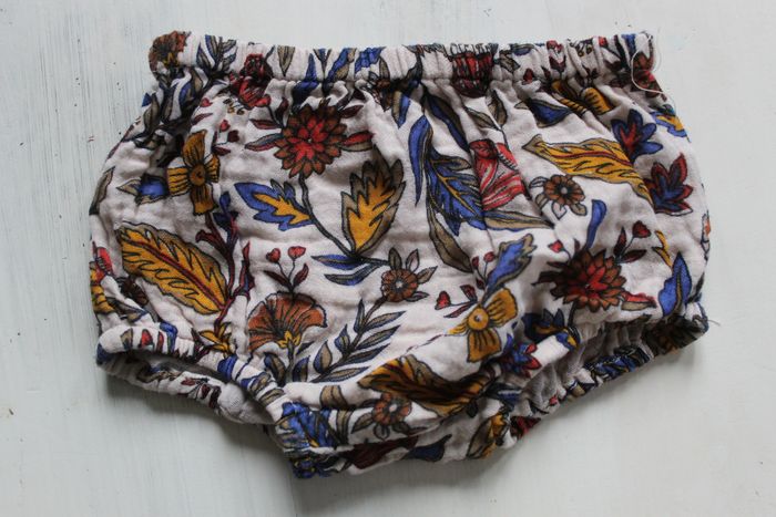 Robe neuve bébé avec culotte et bandeau - photo numéro 4
