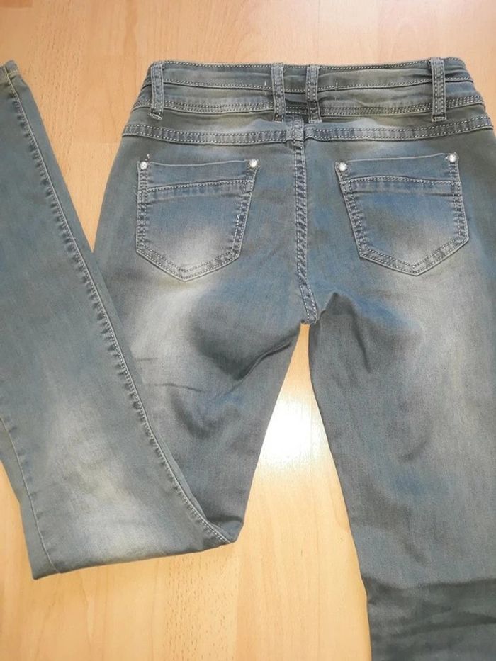 🎀 Pantalon Jean neuf taille 38 - photo numéro 4