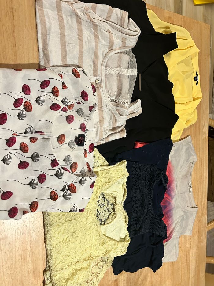 🛍️ Lot de 7 débardeurs femme – Taille S  🌸🦋