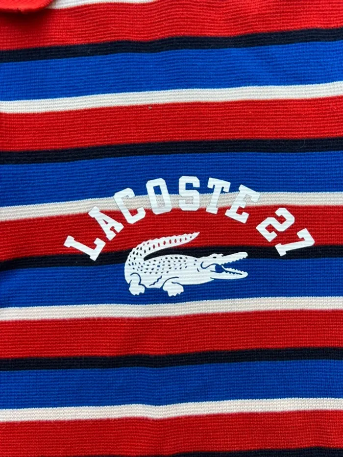 Polo Lacoste à rayures rouge et bleu taille M - photo numéro 2