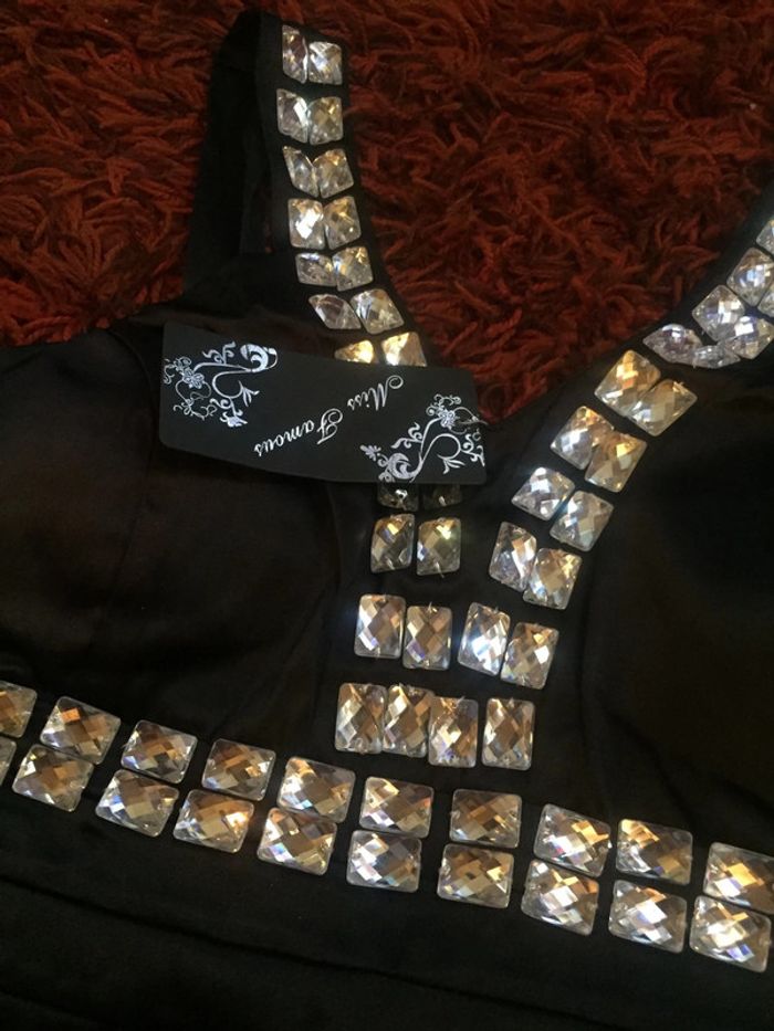 robe dos nu noir ornée de strass - photo numéro 4