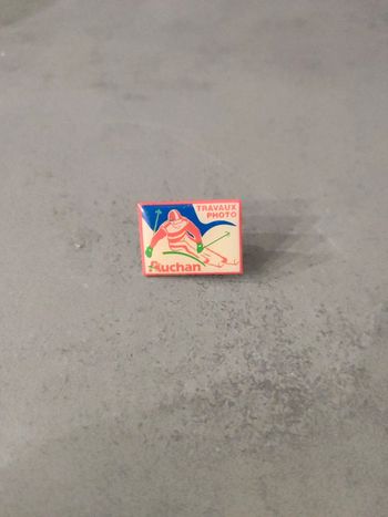 Pin's Auchan