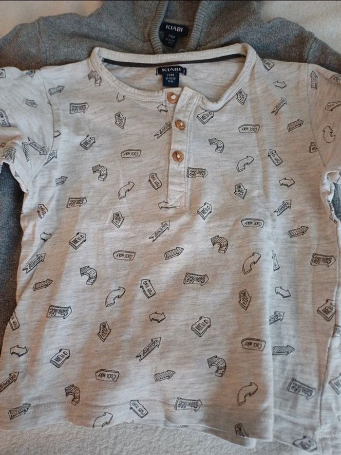 Gilet gris et t-shirt 2 ans Kiabi - photo numéro 3