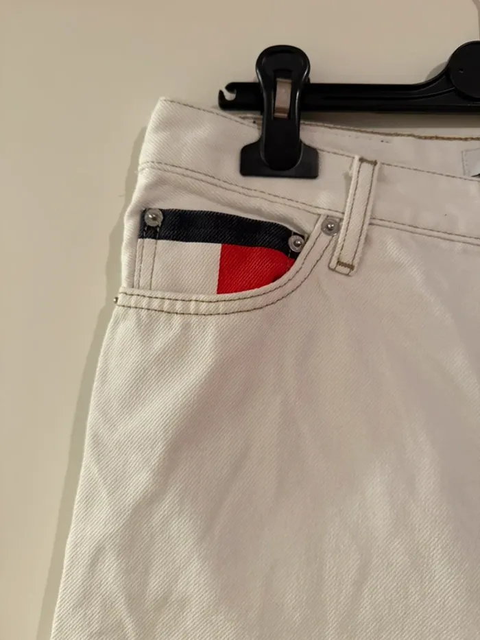 Jean droit  blanc en très bon état taille 38 tommy Hilfiger - photo numéro 5