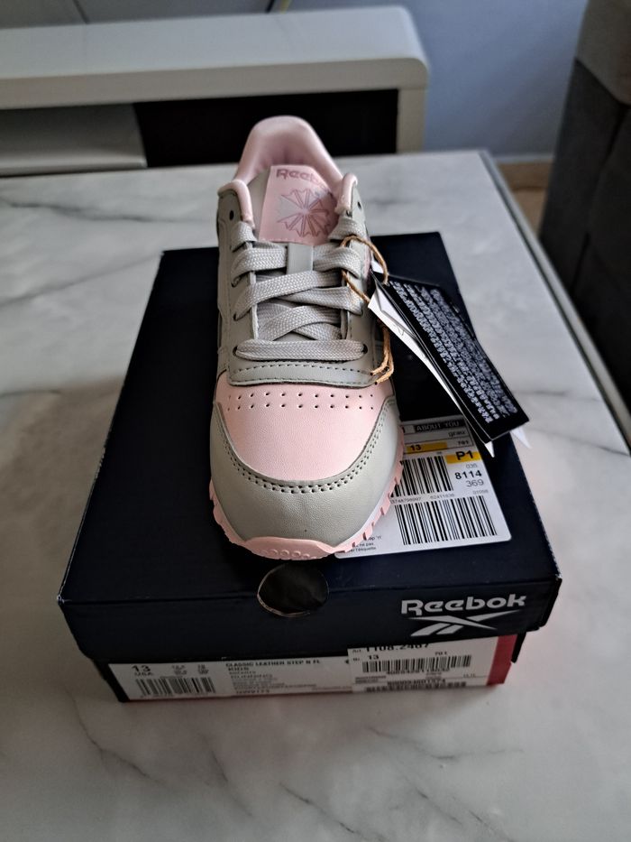 Basket Reebok lumineuse pour fille - photo numéro 3