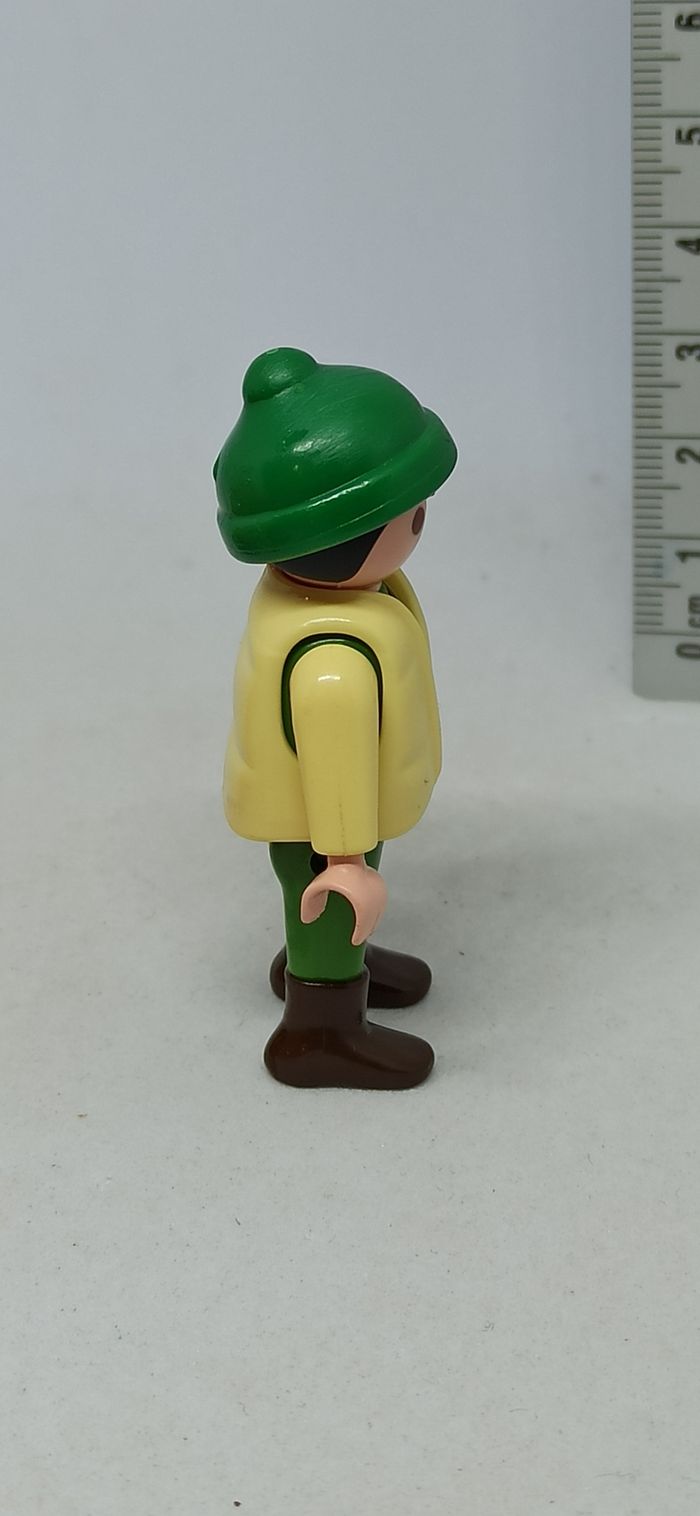 Enfant garçon avec habits d'hiver playmobil - photo numéro 2