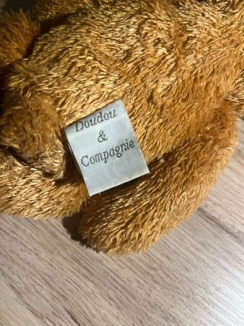 Peluche doudou & compagnie neuf 