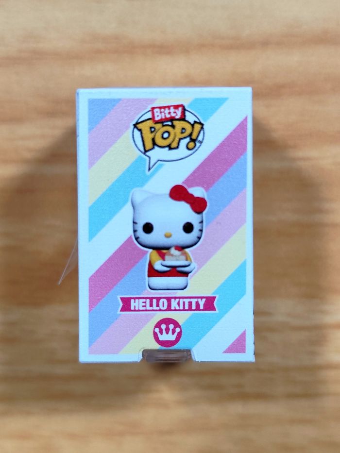 Bitty Pop! Hello Kitty and Friends - Hello Kitty GOLD (Édition Spéciale) - photo numéro 4