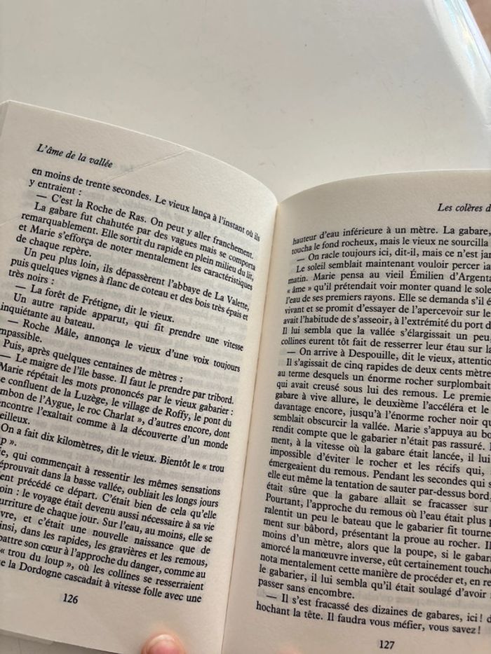 Livre l’ame de la vallée - photo numéro 4