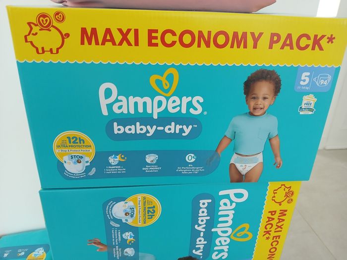 Lot 2 cartons maxi économie pack couches T5 - photo numéro 2