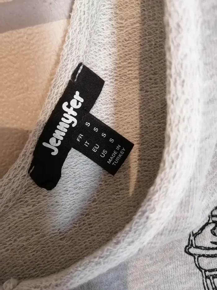 Sweat épaules nues Taille S - photo numéro 5