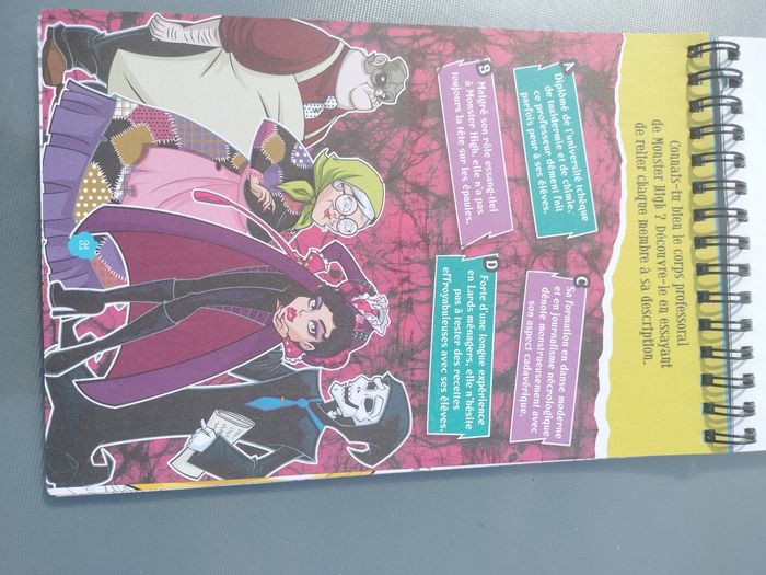 Bloc d activités Monster high - photo numéro 5