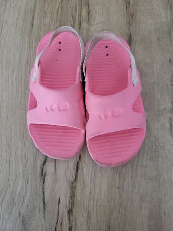 Sandales taille 23-24