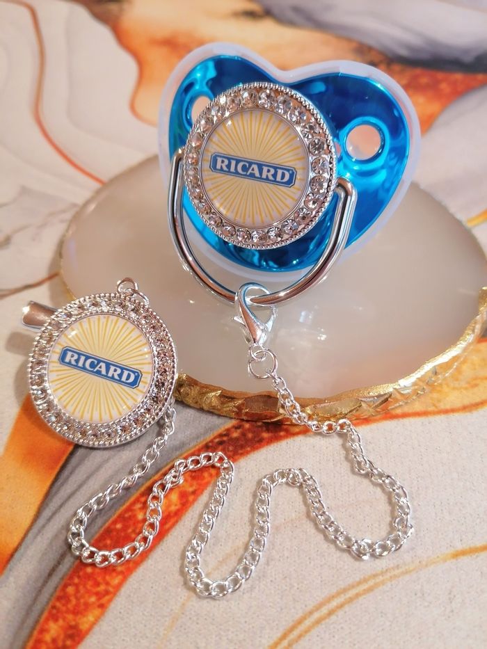 Tétine avec attache ricard bleu - photo numéro 2